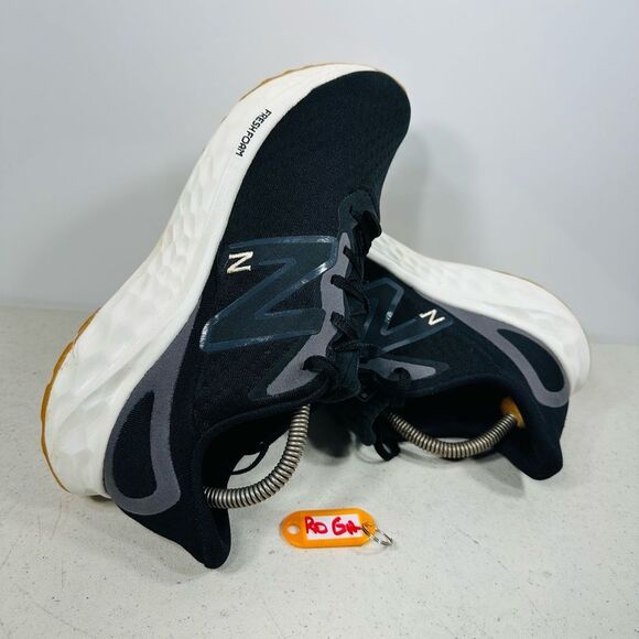 New Balance Women's Fresh Foam Arishi V4 Running 9 - Picture 1 of 8